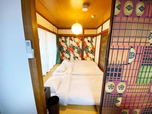 Open Sale! Nostalgic Jpn Drct to Shinjuku JR Sta Open Sale! Nostalgic Jpn Drct to Shinjuku JR Sta