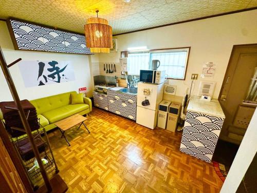 Open Sale! Nostalgic Jpn Drct to Shinjuku JR Sta Open Sale! Nostalgic Jpn Drct to Shinjuku JR Sta