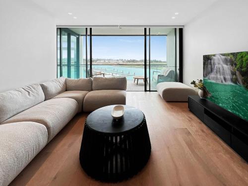 Nautilus View - Luxury Marina Getaway in Shellharbour