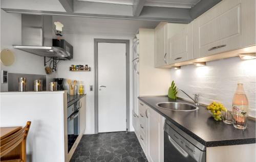 Kitchen, Nice Apartment In Hemmet With Sauna in Hemmet