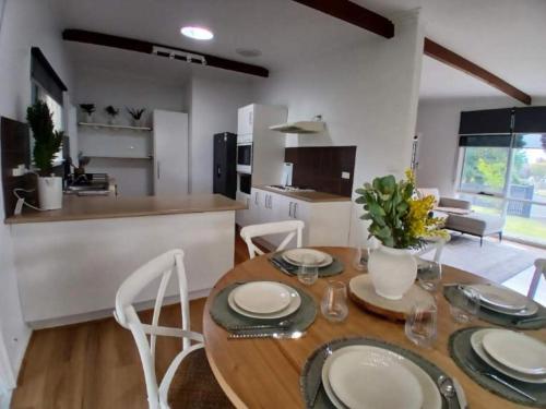 Facilities, Capel Sound Hideaway in Mornington Peninsula