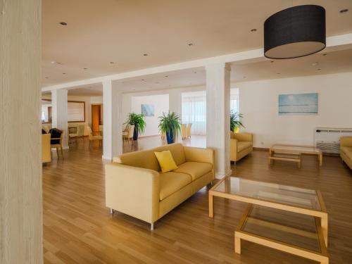 المرافق, فندق سانتا ماريا بلايا (Santa Maria Playa Hotel) in سان لورينثو دي كارديسار