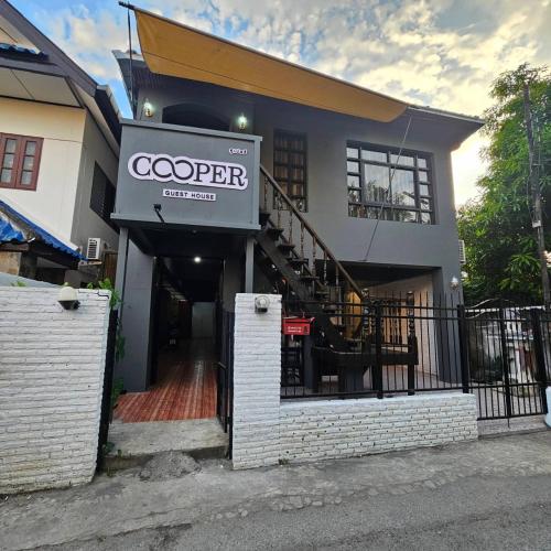 COOPER Guest House - 숙소 외관