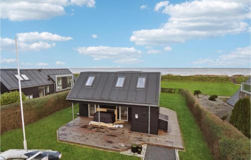 Awesome Home In Otterup With Jacuzzi
