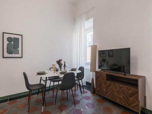 The Best Rent - Two-bedroom apartment in Santa Maria Maggiore, Rome (photo 6)