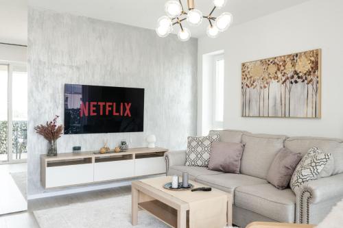 Apart B&V 701 Coresi - Luxury Mountain Haven