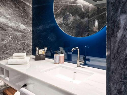 615868277 Athens Capital Center Hotel - MGallery Collection