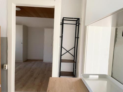 Moblierte Unterkunft im EFH mit Parkmoglichkeiten in Neulussheim