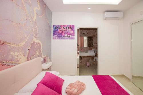 Double Room with Private Bathroom image 2