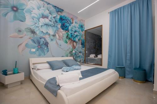 Double Room with Spa Bath image 1