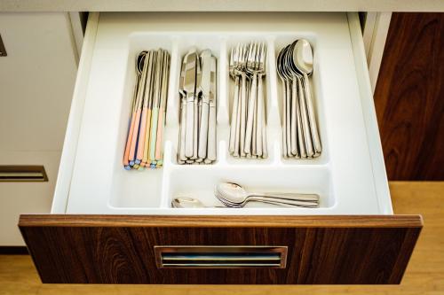 Amazing lake view ensuite #1