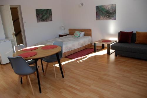 Beautiful apartment with terrace in Warsaw near forest, Warsaw (photo 6)