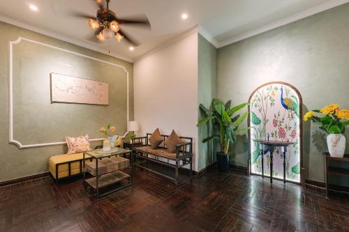 Legume House - 50m to Hoan Kiem lake