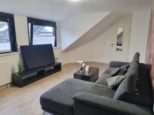 Fully furnished Apartment in Offenbach with cozy living room in Obertshausen, Deutschland