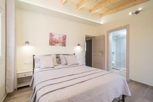 Lakithra Comfort Cove
