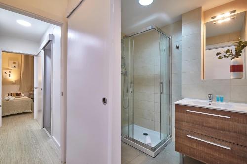 Bbarcelona Apartments Modern Eixample Flats - image 9