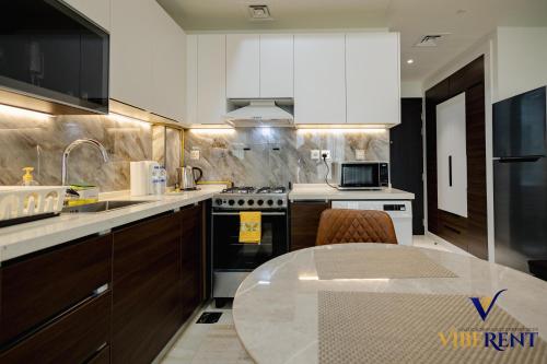 Stylish and Cozy Studio Apartment, Дубай (фото 10)