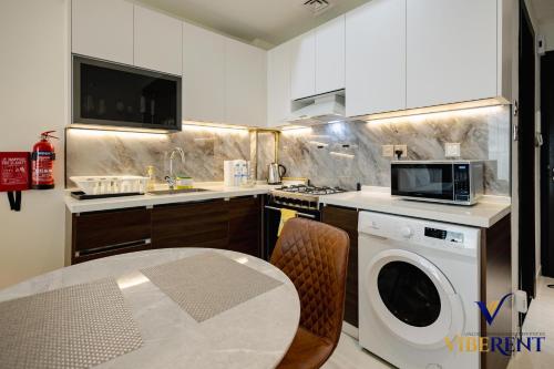 Stylish and Cozy Studio Apartment, Дубай (фото 3)