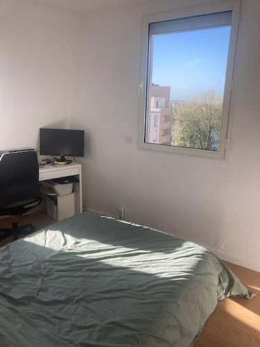 Élégance et confort dans un 3 pièces rénové (Elegance et confort dans un 3 pieces renove) in Creteil