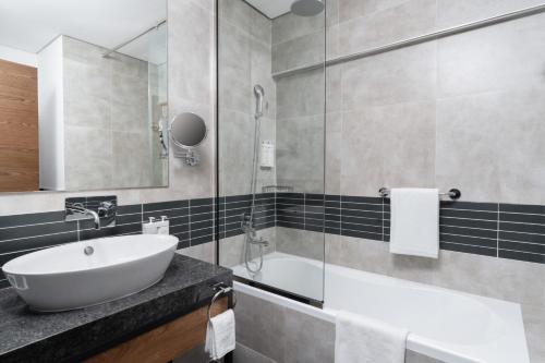 Hotel Avalon Dubai Jumeirah Village, by The First Collection