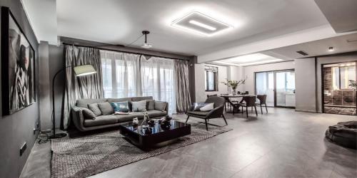 Two-Bedroom Apartment with Balcony image 6