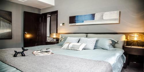 Two-Bedroom Apartment with Balcony image 2