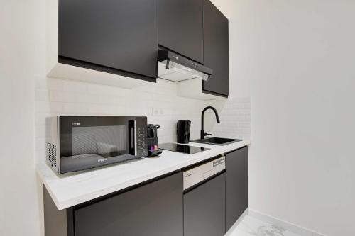 Cosy modern flat - 1BR- 4P- Oberkampf - image 4