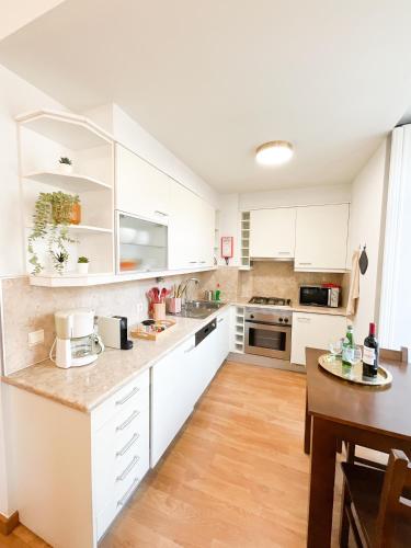 Stunning Luxury Apartment in Chiado 1BR, Lisboa (foto 4)