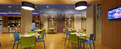 Restaurant, Ibis Budget Jakarta Airport in Soekarno-Hatta International Airport