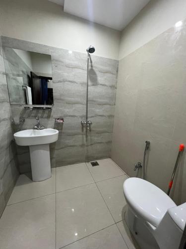 Hotel new royal palace – Lahore, WI
