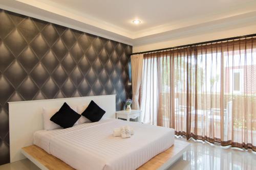 Milano Hua Hin Room Type - Superior Double or Twin Room with Pool View Milano Hua Hin Room Type - Superior Double or Twin Room with Pool View