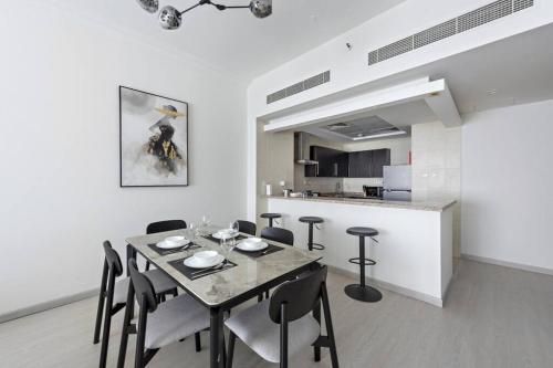 Spacious 1-Bedroom Apartment in JLT, Дубай (фото 3)