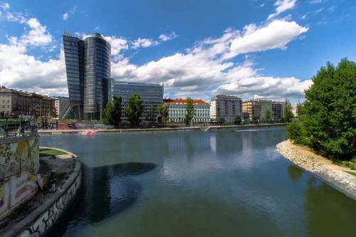 Charming Historical Apartments Near City Centre 3