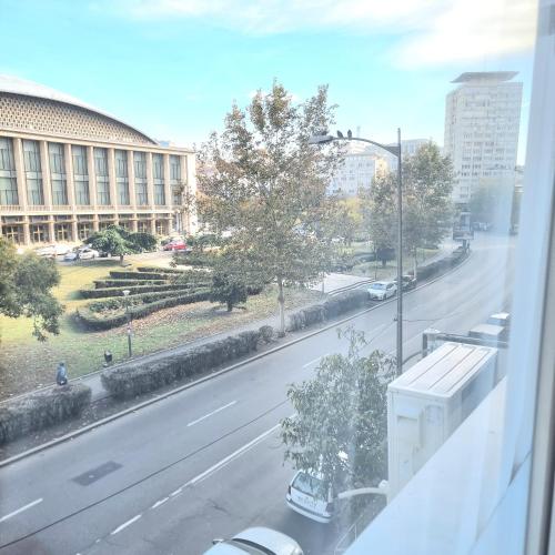 Sala Palatului - CHIC 1BDR Comfort with Landmark View