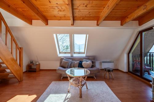 One-Bedroom Apartment image 10