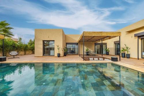 Villa de plain-pied avec piscine chauffée à Marrakech