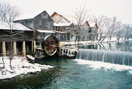 Amazingly Peaceful Private Cozy Cabin in Sevierville, USA
