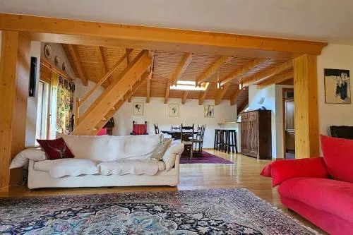 Charming Chalet Downtown in Lens, Schweiz