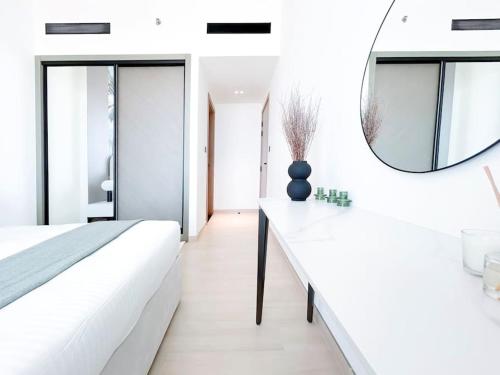 Stunning 1Bedroom Balcony City View Binghatti JVC, Dubaj (zdjęcie 8)