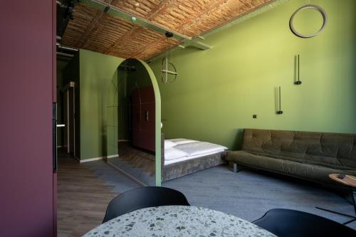 a50-balcony-Designer apartments No4, Budapest (photo 3)