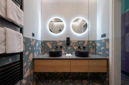 a50-balcony-Designer apartments No4, Budapest (photo 9)