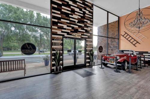 Central Home and Serene WiFi Pet Friendly