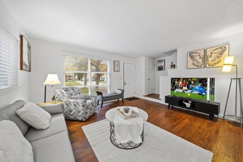 Charming Urban Getaway in Downtown Birmingham -Modern City Vibes in Birmingham, USA