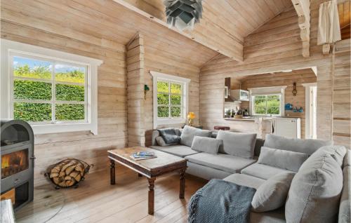  Nice Home In Højby With Wifi in Højby