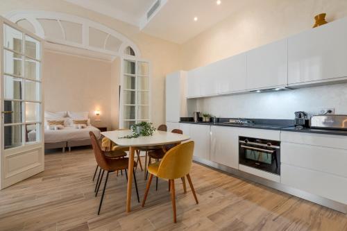 zonă comună salon/TV, Résidence Montaigne - Luxurious - 350m Palais - LRA Cannes (Residence Montaigne - Luxurious - 350m Palais - LRA Cannes) in Prado Republique