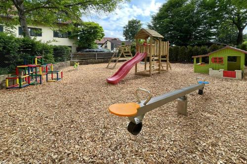 兒童遊樂場, 謝夫拉維特酒店 (Hotel Schafflerwirt) in 阿施海姆