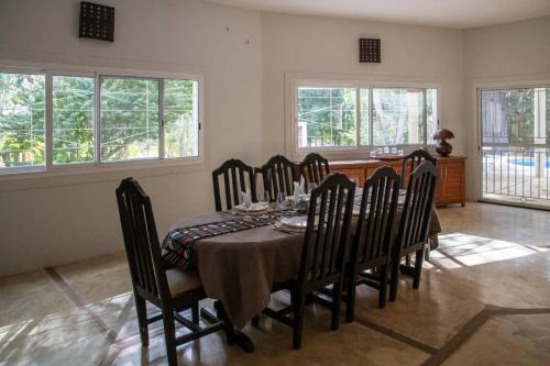 设施服务, Villa Oasis in 新蒂安