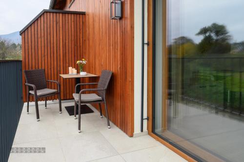 บริการและสิ่งอำนวยความสะดวก, Hiša Janko (Hisa Janko) in โดเลนจ์สเกโทพลิซ