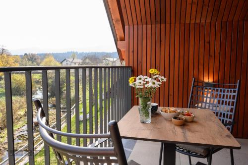 บริการและสิ่งอำนวยความสะดวก, Hiša Janko (Hisa Janko) in โดเลนจ์สเกโทพลิซ