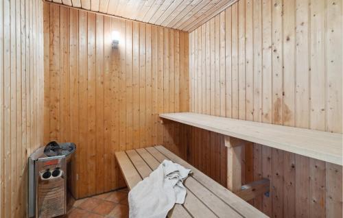 Aktivitātes, Stunning Home In Krusa With Wifi in Ronsheved